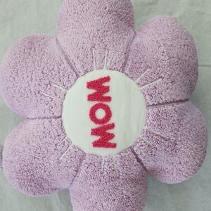 🎁MOM  or WOW decorative pillow light Purple Flower Decorative Pillow, NWT